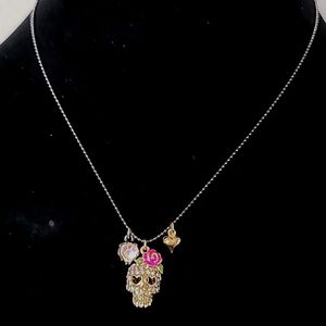 Vintage! BETSEY JOHNSON Skulls and Roses Collection Sugar Skull Pendant …